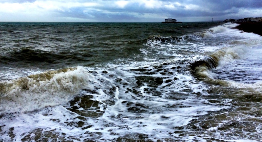 Brighton Waves